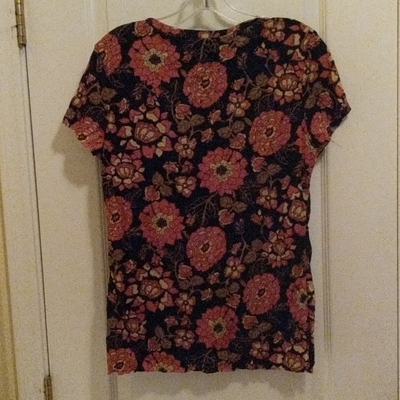 Style & Co. top.Size Med. Cap sleeves - Picture 5 of 6